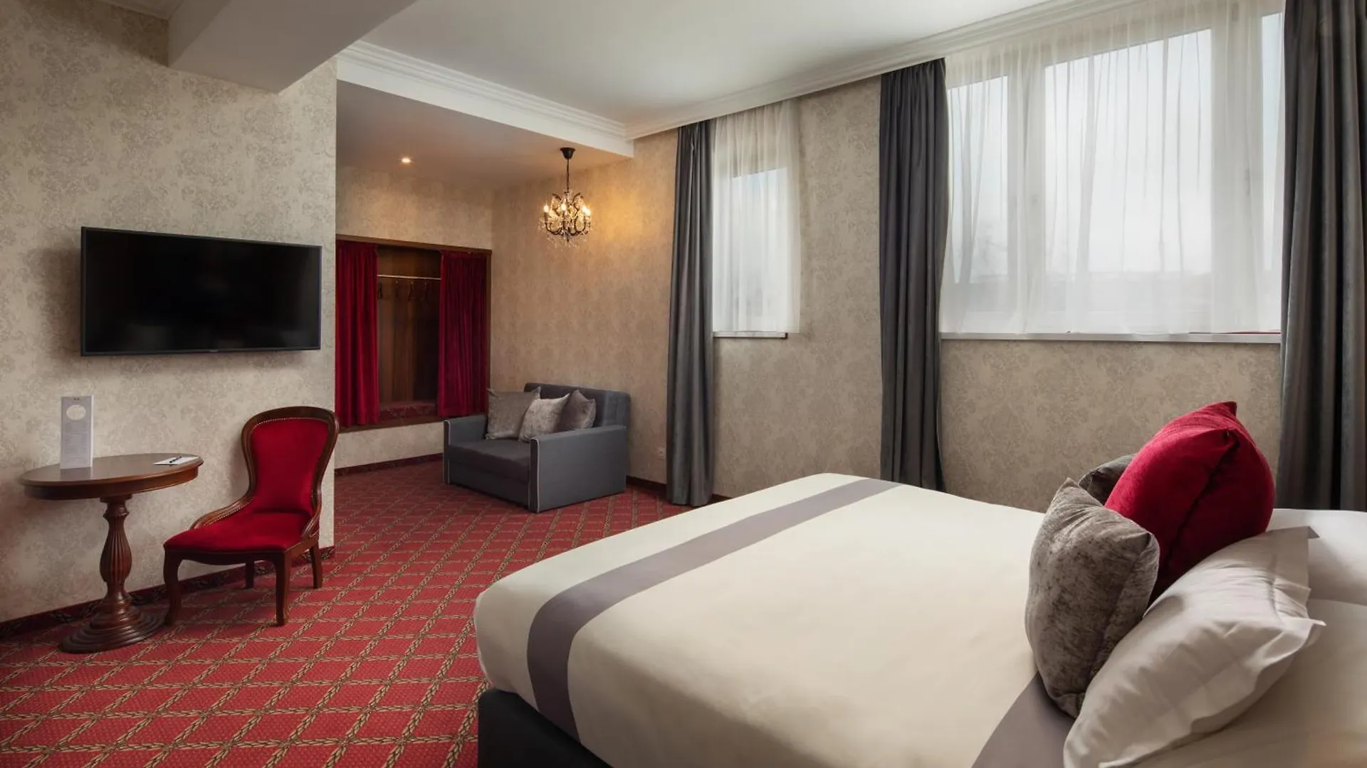 Mystery Hotel Budapeszt 5*,