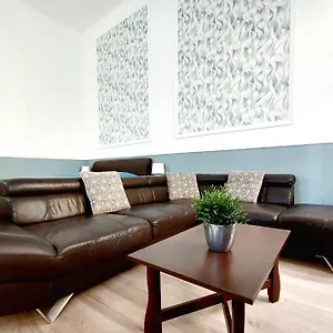 Eoetvoes Apartamento
