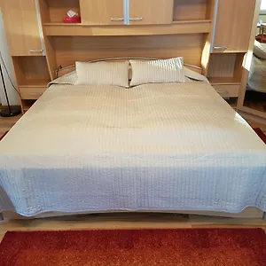 Délibáb Apartamento